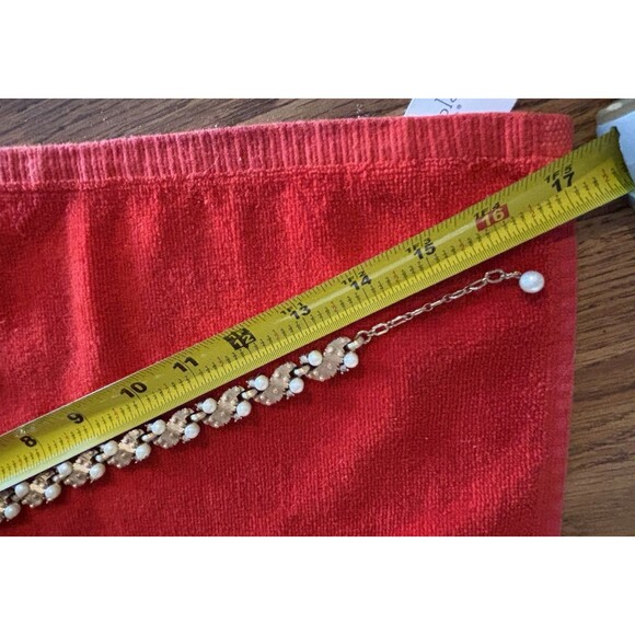 Crown Trifari Heavy Gold Plated, Cubic Zirc, Pearl Necklace & Matching Earrings - Picture 10 of 16